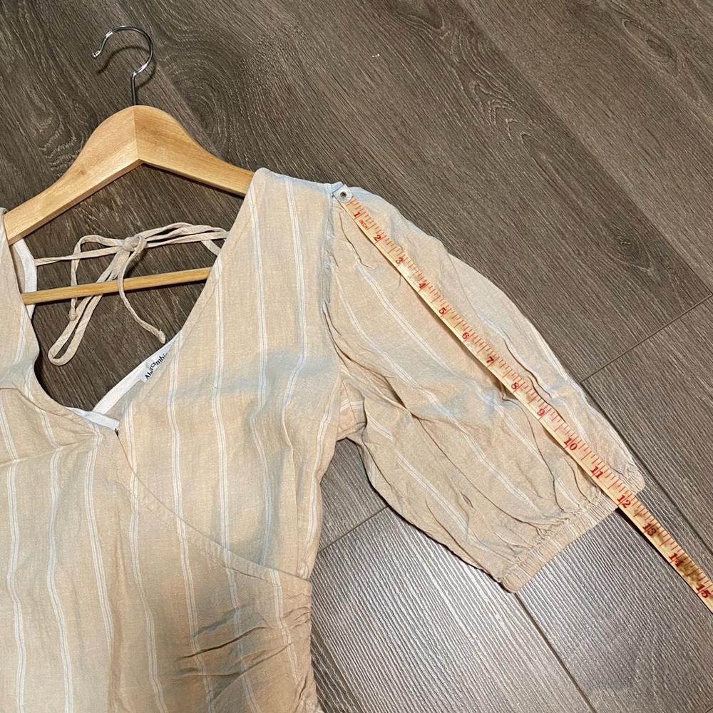 A&F Wrap Top - Picture 5 of 8